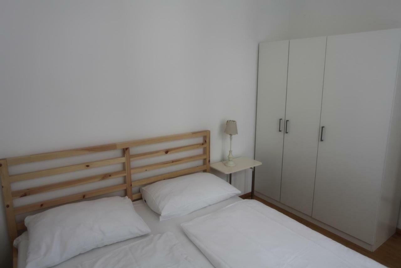 Casa Nostra - Ruhige Stadtwohnung Mit Balkon Viena Exterior foto